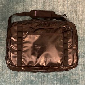 Patagonia Black Hole MLC (Carry On Luggage) — Black, 45L